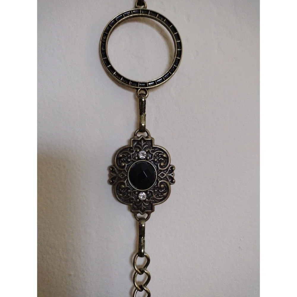 Unbranded this vintage